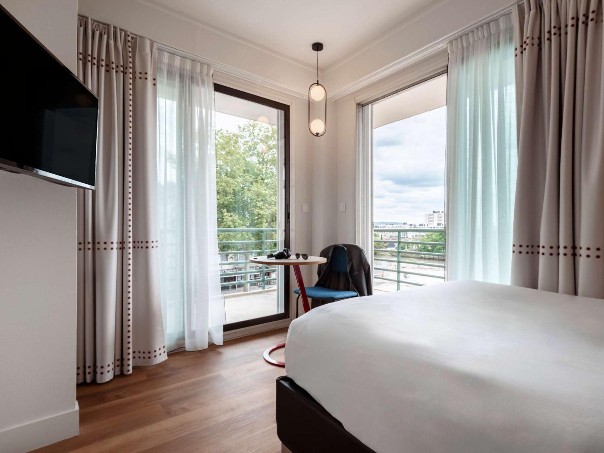 Hotel Ibis Styles Rouen Centre Cathedrale Exterior foto
